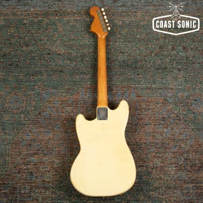 Vintage 1967 Fender Mustang with original case image 4