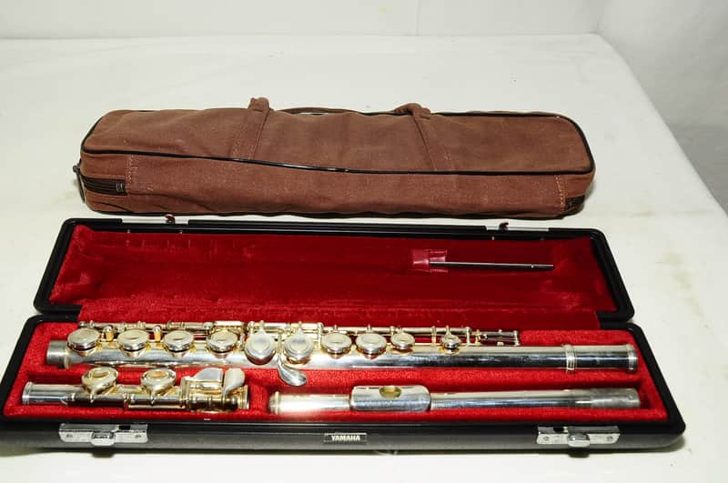 Yamaha YFL211S Flute RefNo 4353 image 1