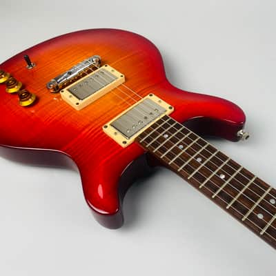 Hamer Studio Sunburst - I want you to want me- 1994 Cherry image 3