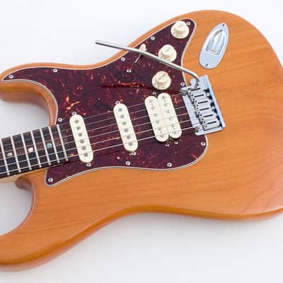 FENDER 60TH ANNIVERSARY DELUXE HSS STRATOCASTER LSR NUTSAMARIAN COBALT STRAT image 2