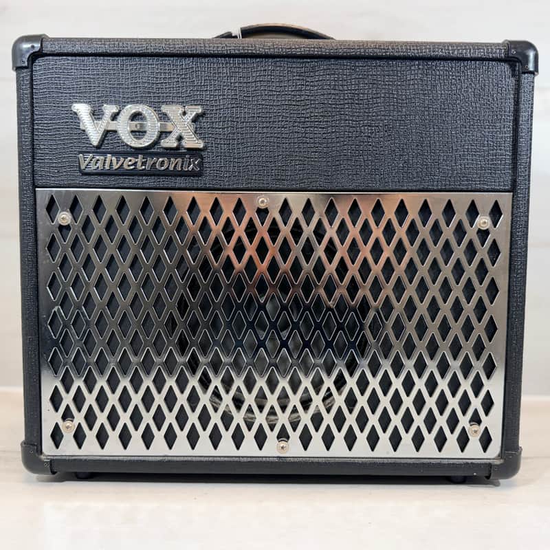 Vox Valvetronix AD15VT 15W 1x8 Modeling Guitar Combo Amp 2004-2008 image 1