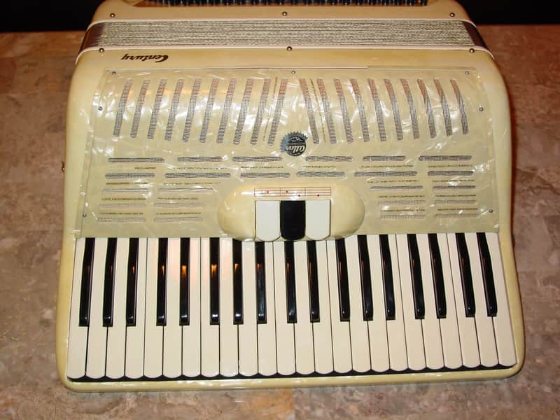 Century by Atlas Accordion image 1