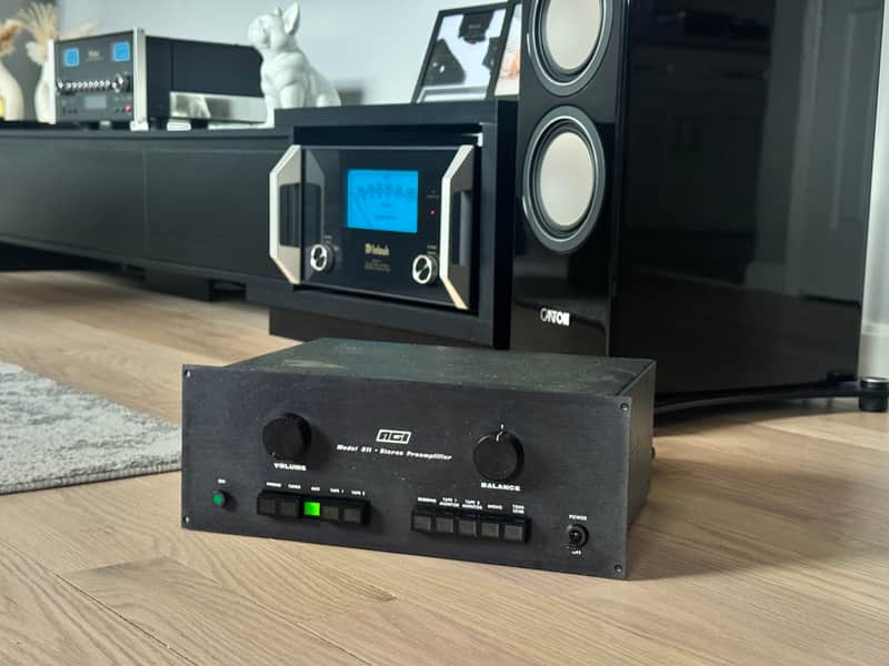 Vintage AGI 511 Stereo Preamplifier, Phono, Superb Design/Craftsmanship Ex Phono Section, Military Build Quality, Original, USA, Ex Sound 1980s - Black image 1