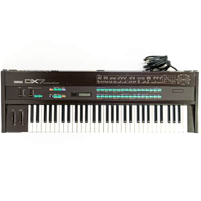 Yamaha DX7 Synthesizer / Keyboard – Classic FM Synthesis with MIDI