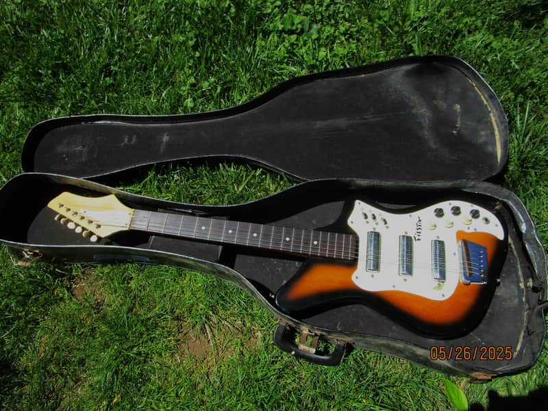 Alamo Fiesta Guitar, 1960's , Antonio, Texas, USA, 3 PU's, Case image 1