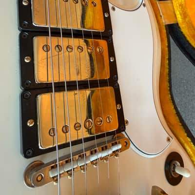 1962 Gibson Les Paul (SG) Custom with Sideways Vibrola White NEAR MINT vintage image 2
