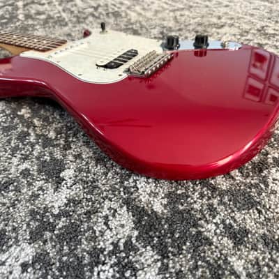 Fender Cyclone Deluxe Series 1999 MIM Candy Apple Red Rosewood Fretboard Guitar image 4