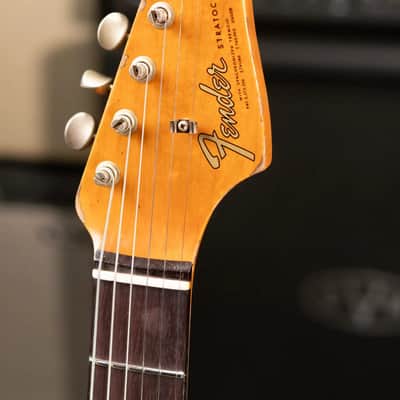 Fender Custom Shop 1965 Stratocaster Super Heavy Relic Electric Guitar - Super Faded Aged Firemist Silver over 3-Color Sunburst with Hardshell Case image 5
