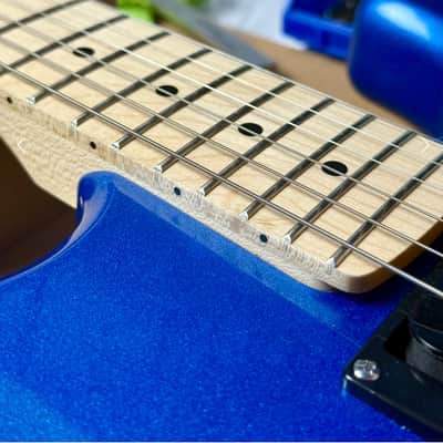 kramer pacer blue sparkle hot rodded (hardshell case included) image 5