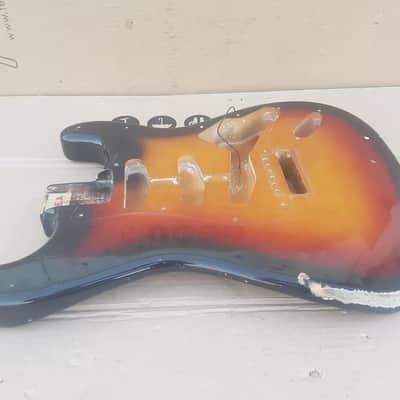 1983 SQUIER by FENDER STRATOCASTER JV BODY '62 - made in JAPAN - RELIC image 2