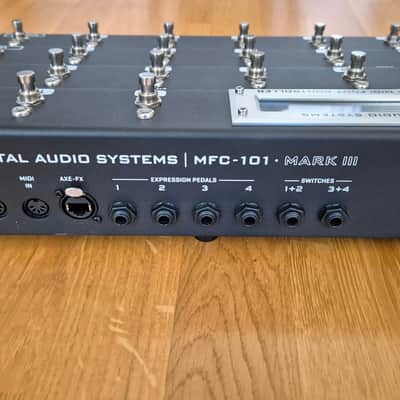 Fractal Audio MFC-101 Mark III MIDI Foot Controller - Black image 4
