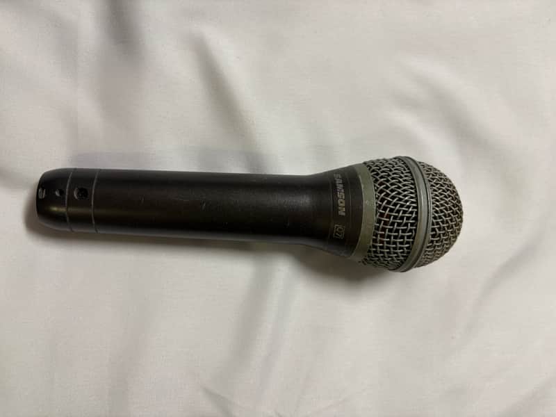 Used Samson Q7 Handheld Microphone - Local Pickup Only image 1