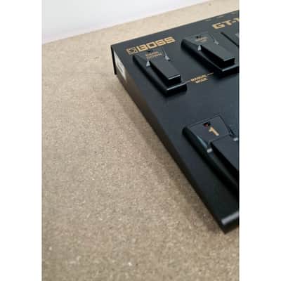 Boss GT-100 - Multi-Effects Pedals - Excellent w/ Soft Case & power supply image 9