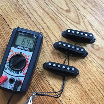 3 Vintage Fender Strat Pickups Set Squier? Black Plastic Bobbin Staggered Poles image 17
