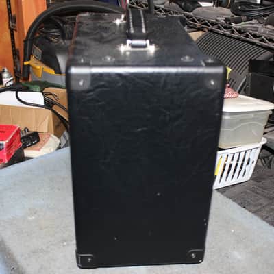 Bugera V5/ 5 Watts with 1x8" Speaker image 5