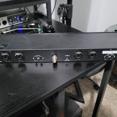 XTuga RW2080 UHF Wireless in Ear Monitor System 3 Bodypacks, Dual Channel Wireless IEM System image 2