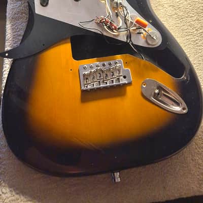 Upgraded Squier CV '50s Stratocaster 2018 - 2-Tone Sunburst image 14