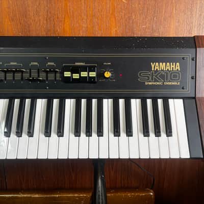 Yamaha SK10 combo-keyboards synthesizer, organ, brass and string w/ case image 3