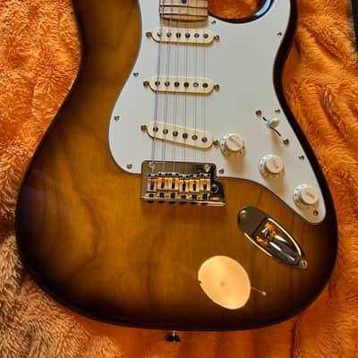 Fender 75th Anniversary Commemorative Stratocaster 2021 - 2-Color Bourbon Burst image 5