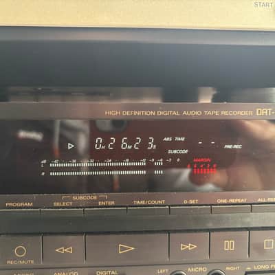 Grundig Fine Arts DAT 9009 Mitte der 90 er - schwarz image 3