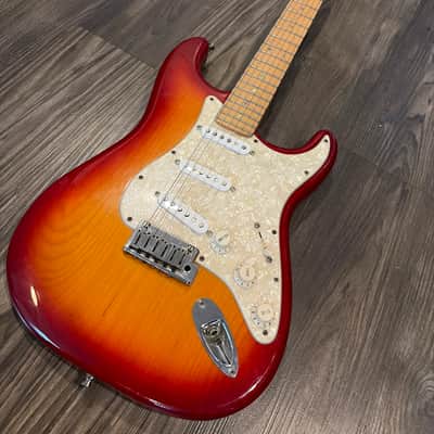 Fender American Deluxe Stratocaster Ash with Maple Fretboard 2006 w/ Custom Shop ‘69 Pickups image 1
