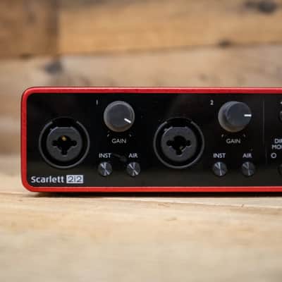Focusrite Scarlett 2i2 (3rd Gen) USB Audio Interface Studio Recording U287681 imagen 7