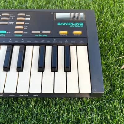 Casio SK-1 32-Key Sampling Keyboard 1986 - Black image 4