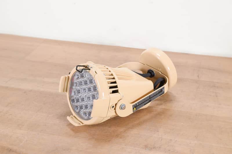 ETC ETC Desire D22 Studio Tungsten LED Wash Fixture