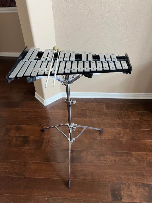 CB brand Xylophone with case, stand and sticks. 30 keys image 1