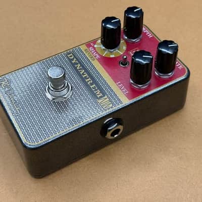 Keeley DynaTrem Dynamic Tremolo 2015 - Present - Silver / Red Graphic image 3