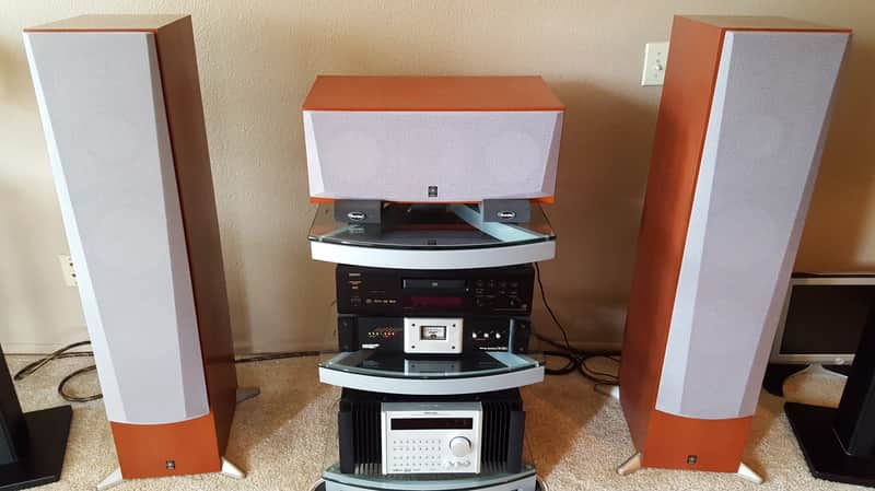 High End Yamaha NS-HX8/NS-C7HX Home Theater/Music Speakers - Mint
