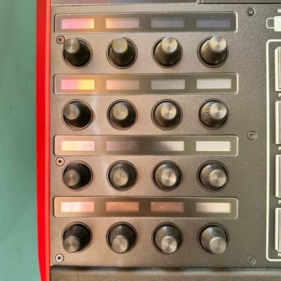 Akai MPCX Sampler / Sequencer Desktop Workstation with fitted SKB Case, DeckSaver, extra internal Hard Drive, $600 of Sounds, and printed custom tutorial guidebook Bild 5
