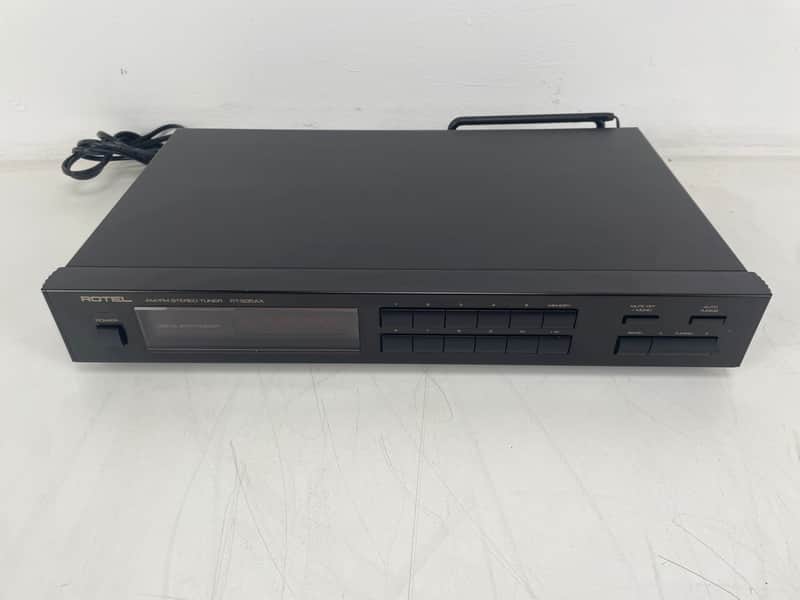 Rotel - RT935AX - AM/FM Stereo Tuner image 1