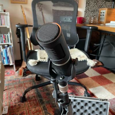 AEA KU5A - Active Supercardioid Ribbon Microphone Serial:0121 With Storage Case image 11
