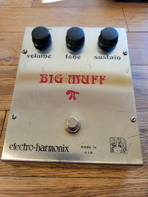 Electro-Harmonix Big Muff Pi V3 (Red & Black) | Reverb Canada