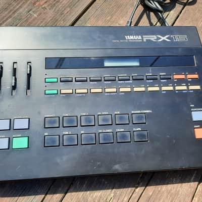 Yamaha RX15 Digital PCM Rhythm Programmer 1980s - Blue buttons