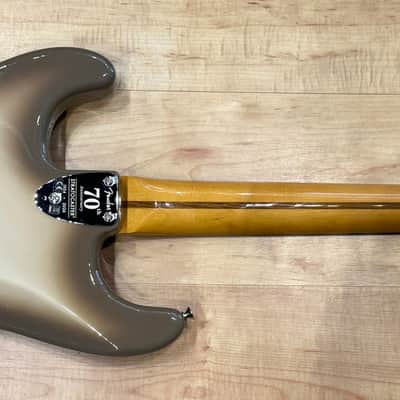 Fender Limited Edition 70th Anniversary Vintera II Antigua Stratocaster Electric Guitar 2024 - Antigua image 3