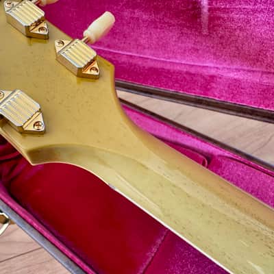 (2022) Gibson Custom Shop M2M '54 Les Paul Custom Reissue - VOS TV-Yellow image 17