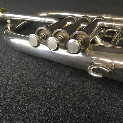Conn 25A Switzerland Flugelhorn w/ Case and Mouthpiece image 12