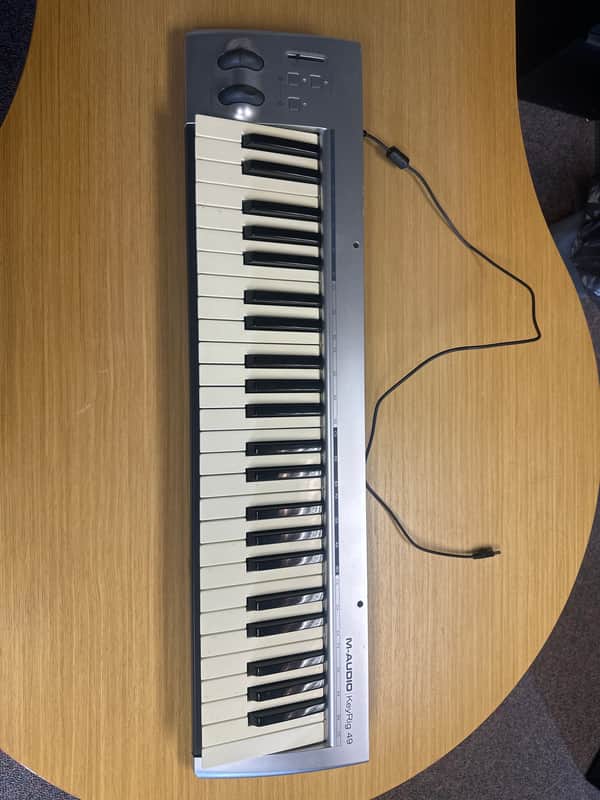 M-Audio KeyRig 49 MIDI Keyboard Controller 2008 - 2012 - Silver image 1