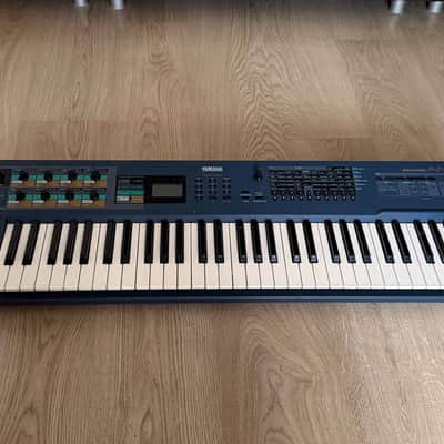 Yamaha AN1x Virtual Analog Synthesizer 1997 - Blue