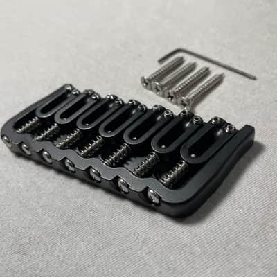 Hipshot Multiscale 7 String Bridge 18 degrees - Black image 3