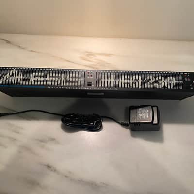 Immagine Alesis M-EQ-230 Dual 1/3 Octave Precision Equalizer — Rackmount EQ — Good Condition 1995 - Black - 6