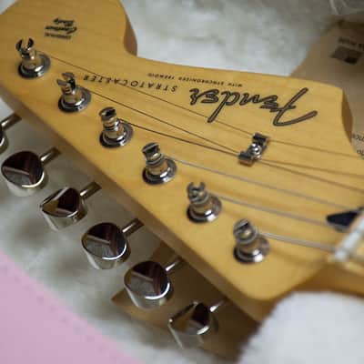 Fender Made in Japan Junior Collection Stratocaster Satin Shell Pink image 7