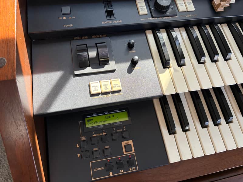 Hammond A-305 Organ w/ Premium Built-In Leslie Speaker, 25-Note Pedalboard, & Bench! image 1