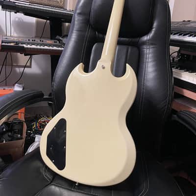 Guitar Center Limited Run Gibson SG (2010) White Ebony Board w/ Hard Case image 3