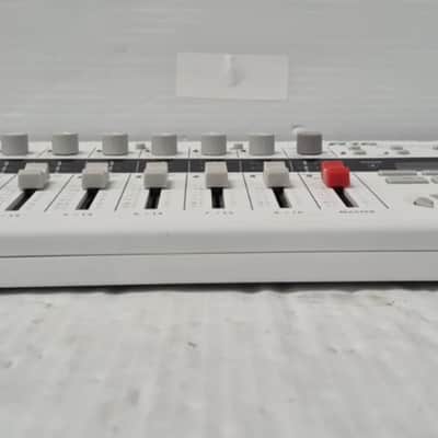Zoom R16 USB Audio Interface / Digital Multitrack Recorder / Control Surface 2010s - White image 3