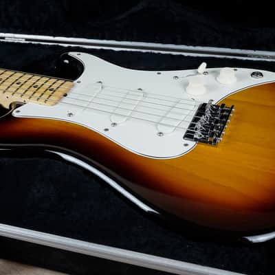 Fender Bullet S3 1983 Sunburst USA Vintage w/ OHSC image 2