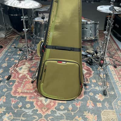Gator ICON Series Premium Weather Resistant Electric Guitar Gig Bag; Green image 1