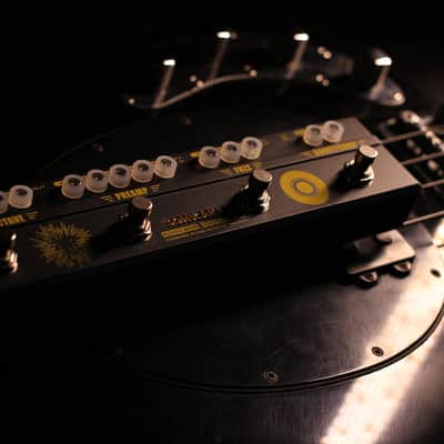 SONICAKE BOOM Ave. Bass Preamp DI Box Multi Effects Compressor Boost Fuzz Octave Pedal with FX Loop(U.S. domestic inventory) image 8
